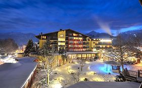 Hotel Latini Zell am See